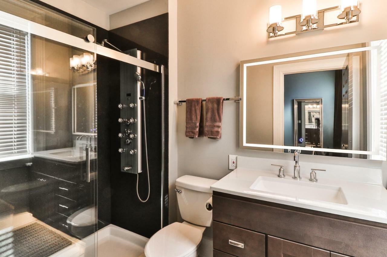 Luxury Apt W/ Spectrum Mood Lighting - Historic Cherokee Street Antique Row Maryland Heights Bagian luar foto