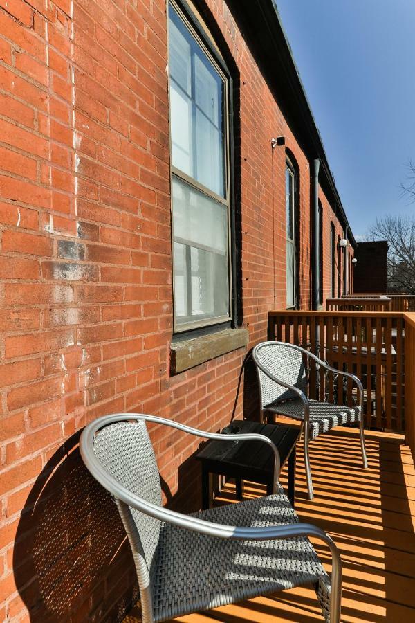 Luxury Apt W/ Spectrum Mood Lighting - Historic Cherokee Street Antique Row Maryland Heights Bagian luar foto